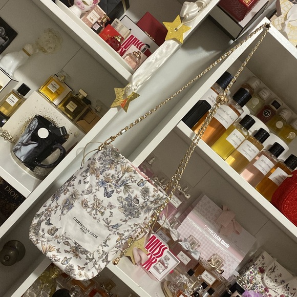 Dior Beauty Floral Print Pouch - Picture 8 of 17